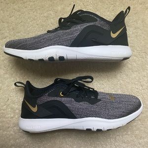 Barely worn Nike Flex size 7.5!